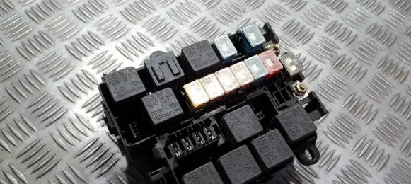 KIA Sportage Fuse box set k9a018811