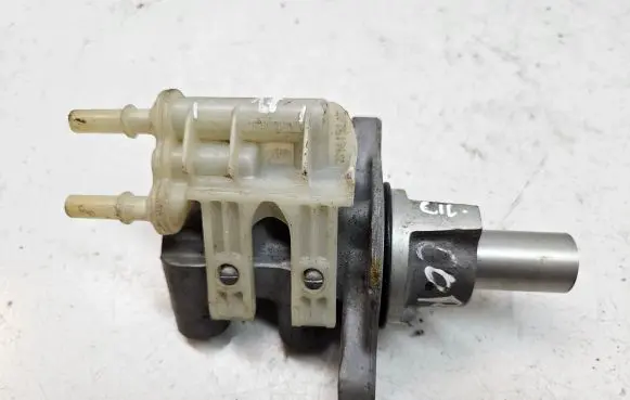 Opel Corsa D Master brake cylinder 0204254463