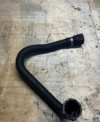 BMW 5 E60 E61 Engine coolant pipe/hose 6917697