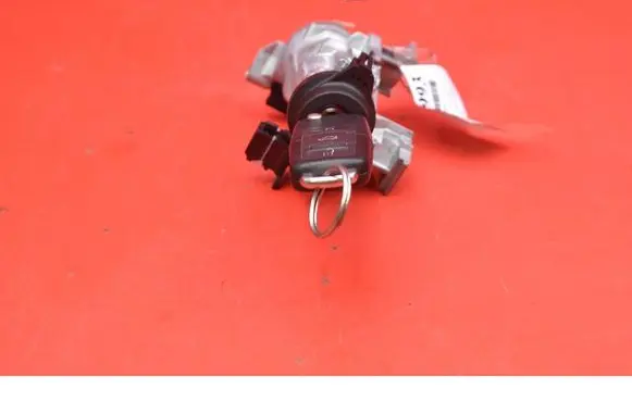 Volkswagen Tiguan Ignition lock 1K0905851B