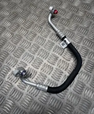BMW X7 G07 Air conditioning (A/C) pipe/hose 7911111