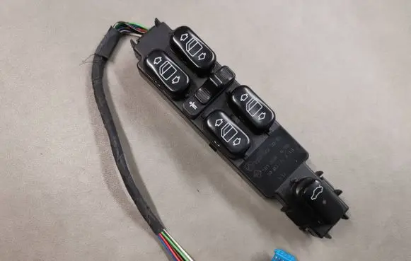 Mercedes-Benz S W220 Electric window control switch 2208201010 300301A10 5011696