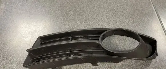 Volkswagen Touran I Front bumper lower grill 1T0853665A