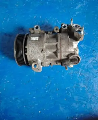 Peugeot 208 I Other air conditioning (A/C) parts 9675655880