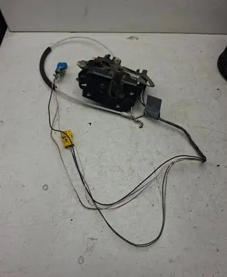 Peugeot 5008 Front door lock 456201001001 A4147200035