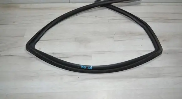 Fiat Freemont Rear door rubber seal (on body) 05076872AD