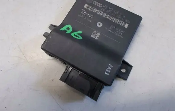 Audi A6 S6 C6 4F Gateway control module 4F0907468D