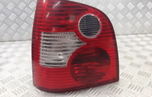 Volkswagen Polo IV 9N3 Number plate light 62408