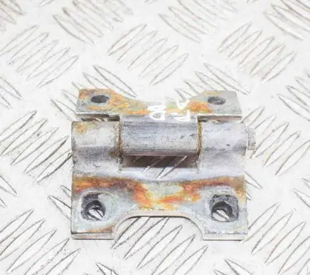 Mercedes-Benz SLC C107 Front door upper hinge 1077200137 A1077200137