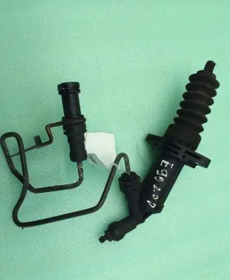BMW 1 E81 E87 Clutch master cylinder 6775872
