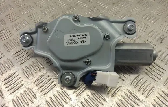 Hyundai i30 Rear window wiper motor 98700-A5000