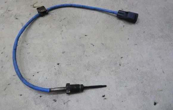 Maybach 57/62 Exhaust gas temperature sensor AV41-12B591-BA