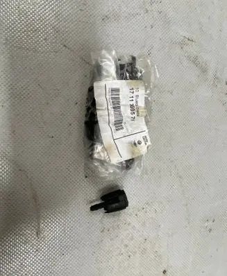 BMW X3 F25 Radiator mount bracket 7595701 17117595701