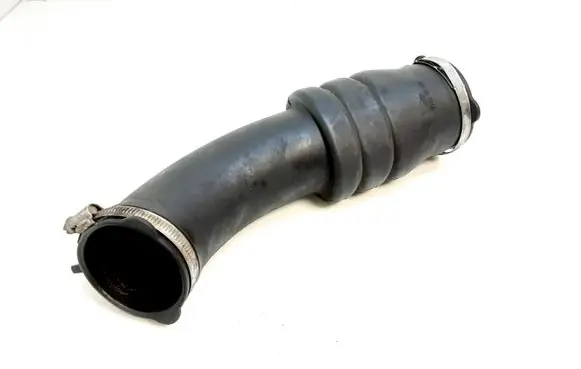 Volvo V50 Air intake duct part 08692401