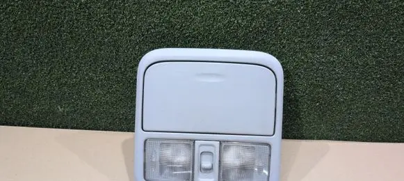 Mitsubishi Pajero Front seat light MR962021ZZ