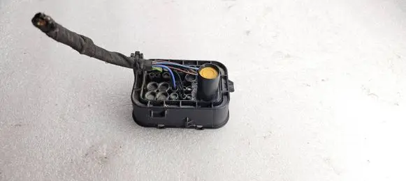Audi A3 S3 8P Fuse module 1K0937701A 15345241