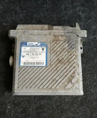 Volvo S40, V40 Engine control unit/module 7700868321