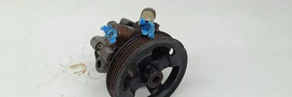 Toyota RAV 4 (XA20) Power steering pump