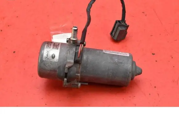 Volvo S60 Vacuum pump 31317301