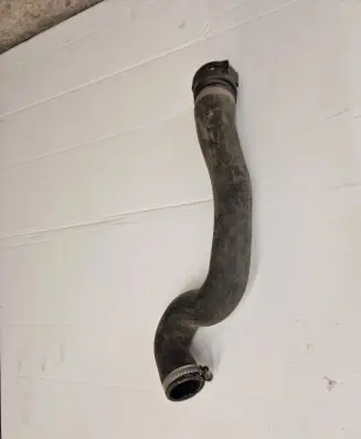 Volvo XC90 Engine coolant pipe/hose 30741048