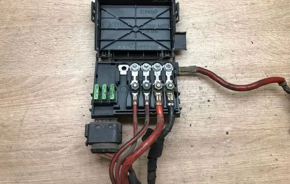 Positive wiring loom