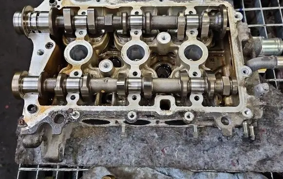 Toyota Yaris Engine head IMPRK1536159