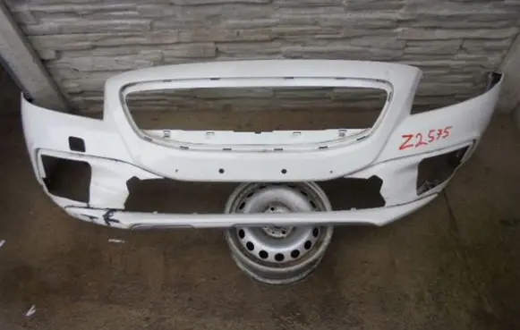 Volvo V40 Front bumper