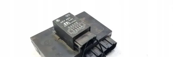 Skoda Octavia Mk1 (1U) Central body control module 1C0962258DKOMFORTU
