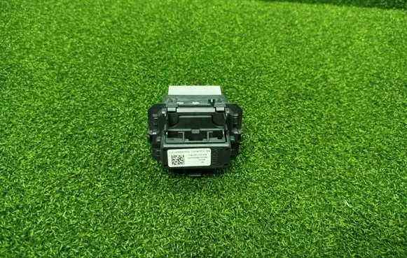 Renault Arkana Heater blower motor/fan resistor T1033613FC T13613FC1321085