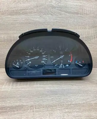 BMW 5 E39 Speedometer (instrument cluster) 6914913 110008735 Used