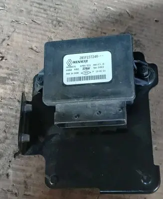 Renault Clio V Hand brake control module 285F23724R
