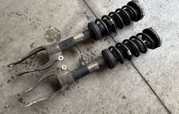 BMW 6 G32 Gran Turismo Front shock absorber/damper 6871996 6871995