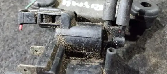 Mitsubishi Carisma Turbo solenoid valve
