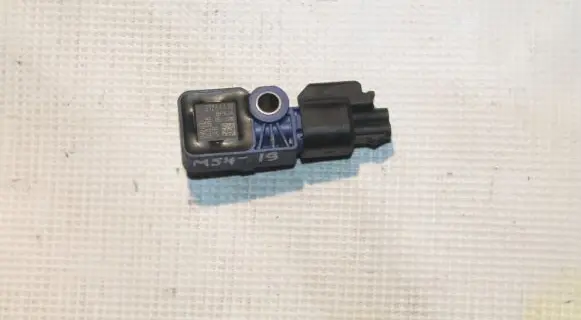 Volvo C30 Airbag deployment crash/impact sensor 31264410