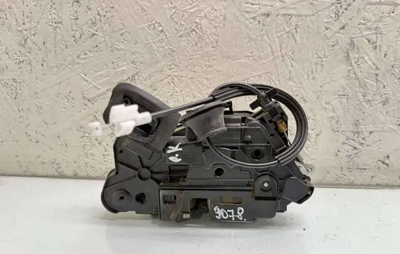 Seat Leon (5F) Front door lock 5K1837015D