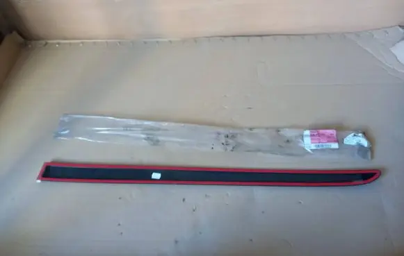 Skoda Fabia Mk2 (5J) Front door trim (molding) 5J6853516