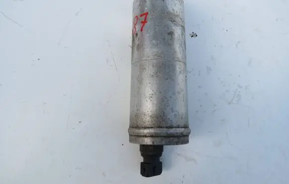 Volvo XC90 Air conditioning (A/C) air dryer 