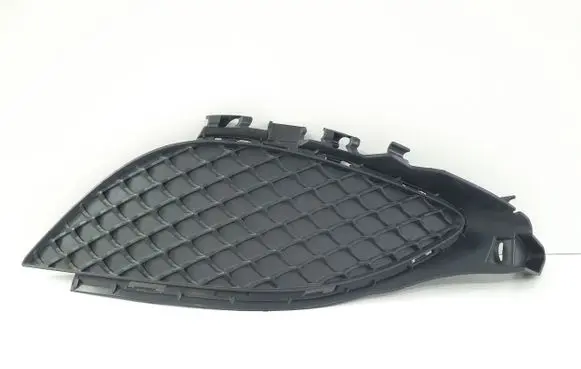 Mercedes-Benz A W176 Front bumper lower grill A1768850422