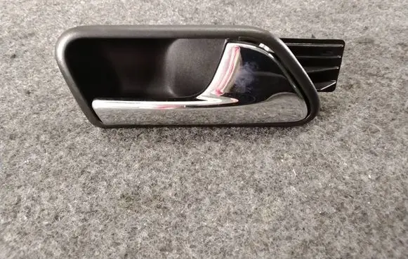 Volkswagen Caddy Front door interior handle 1T1837114C