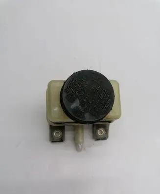 Nissan Murano Z50 Brake fluid reservoir 