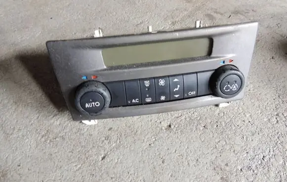 Renault Laguna II Climate control unit 8200264424A 524852018