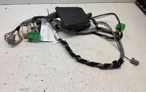 Volvo S80 Front door wiring loom 8676027