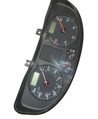 Volkswagen PASSAT B5 Speedometer (instrument cluster) 3B1919910CX