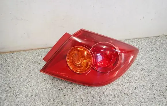 Mazda 3 I Rear/tail lights
