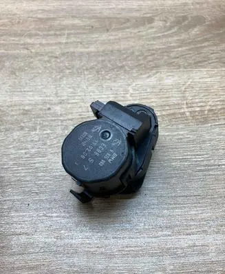 BMW 7 E65 E66 Air flap motor/actuator 6935080