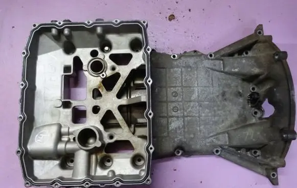 Jaguar XK8 - XKR Oil sump 117GBA