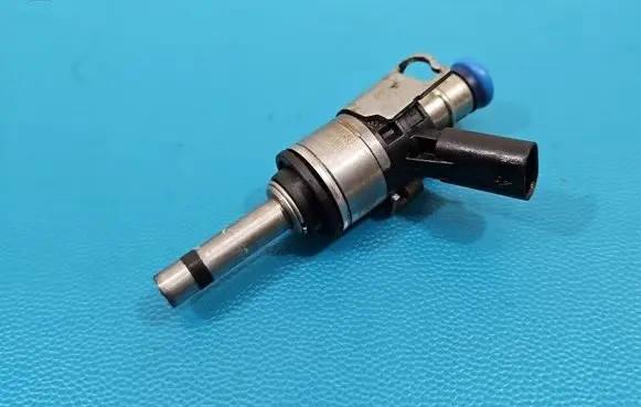 Audi Q7 4M Fuel injector 06C906036H IMPRK1567099