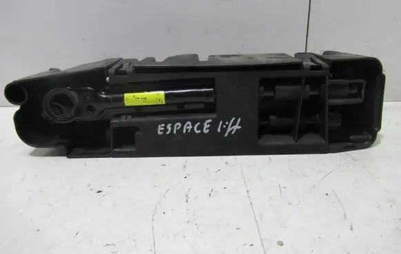 Renault Megane I Spare wheel mounting bracket 