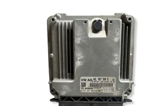 Volkswagen Golf VII Engine control unit/module 04L907309R 0281031066