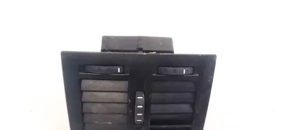 Skoda Octavia Mk2 (1Z) Dash center air vent grill 1Z0819203